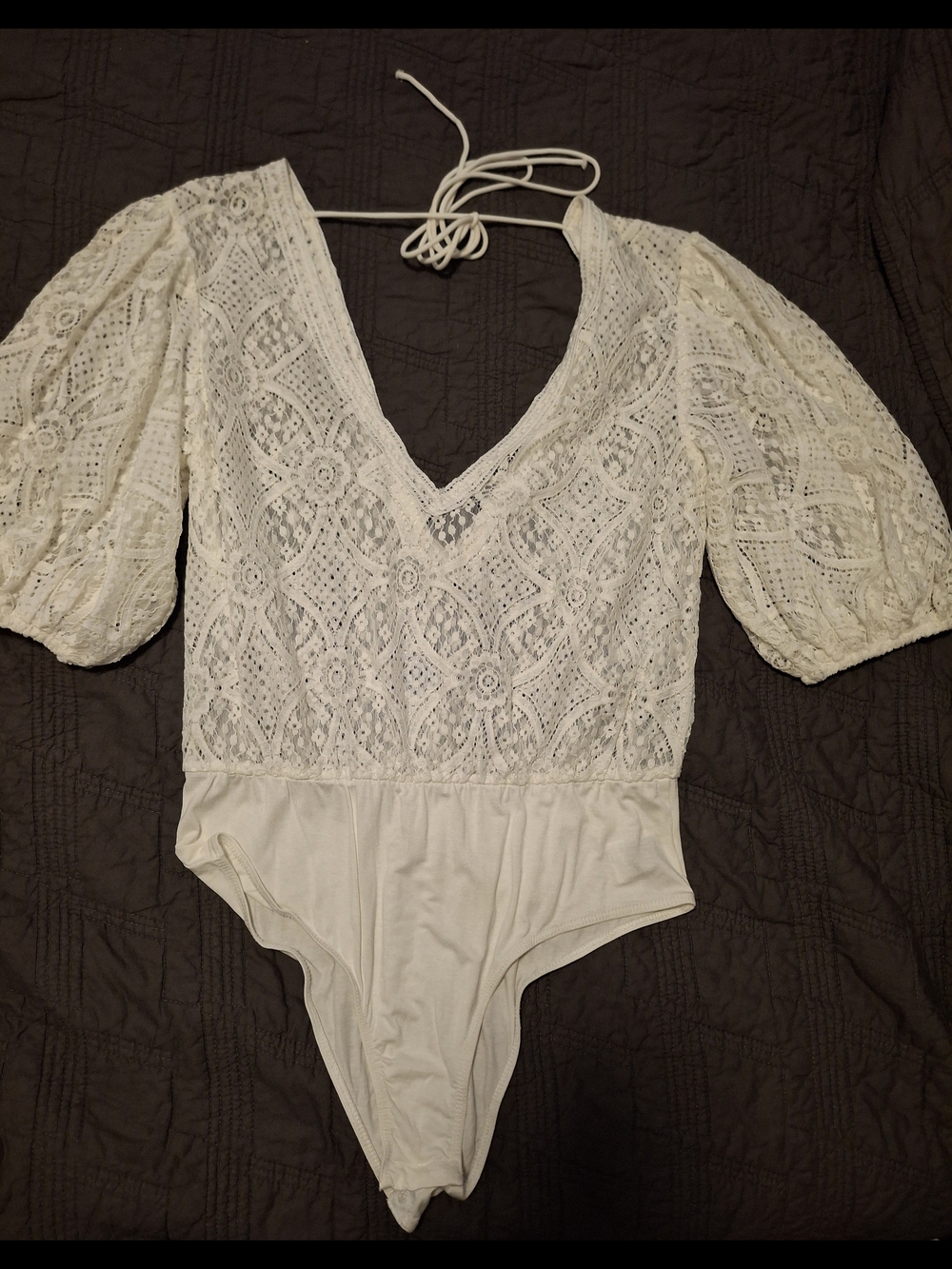 SHEIN Cream Lace V-Neck Puff Sleeve Bodysuit